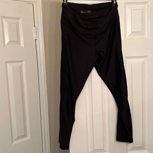 Under Armour Women's HeatGear Armour Hi-Rise Leggings Size Large Color black
